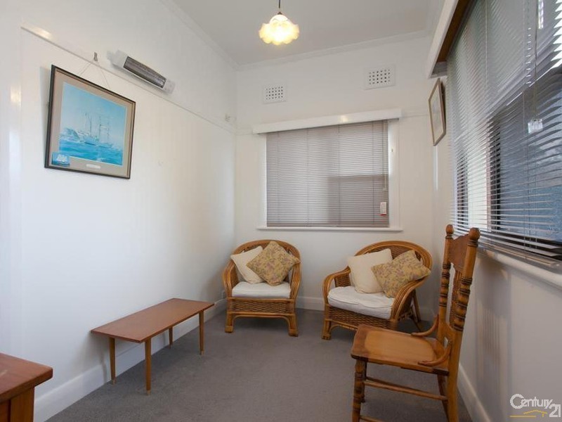 175 Beaumont Street, Hamilton NSW 2303