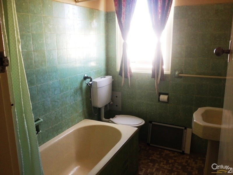 3/127 Tudor Street, Hamilton NSW 2303