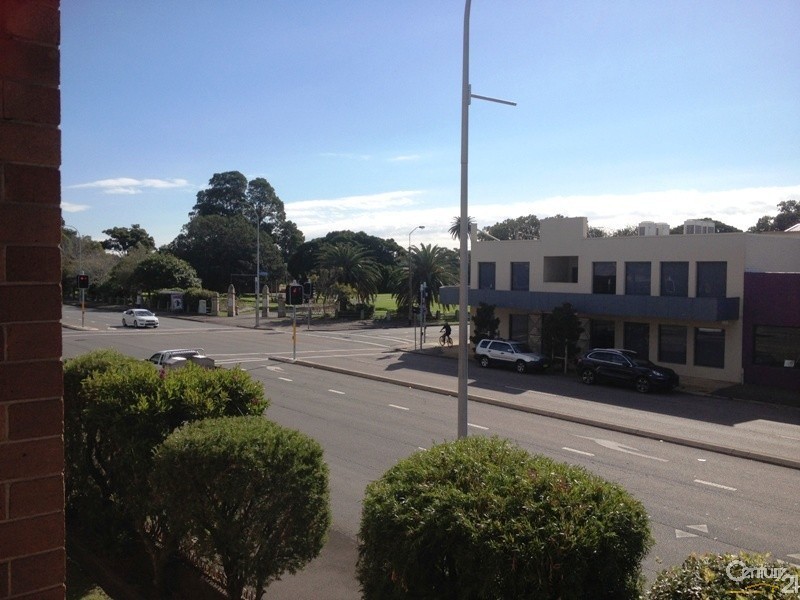 3/127 Tudor Street, Hamilton NSW 2303