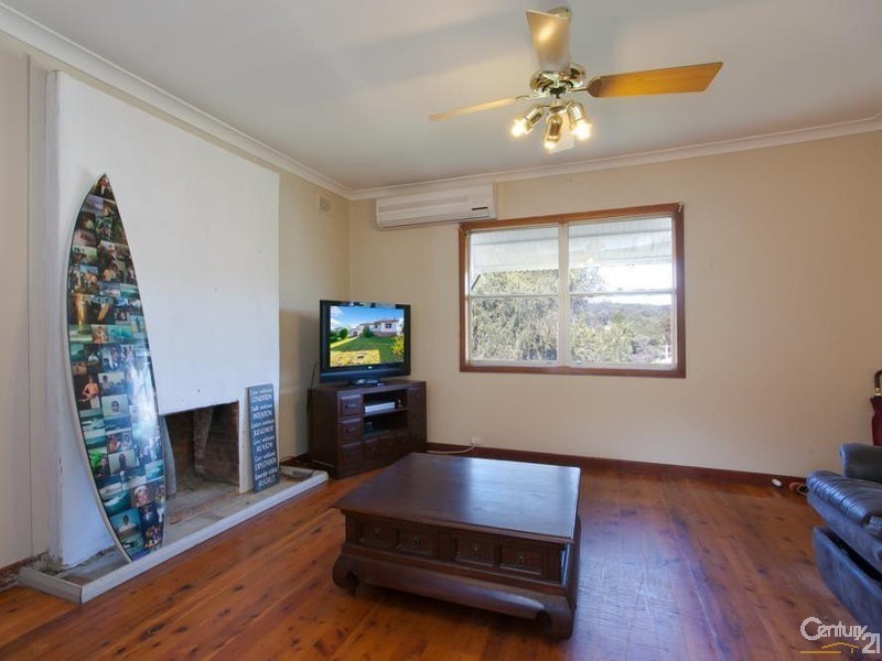 12 Tennent Road, Mount Hutton NSW 2290