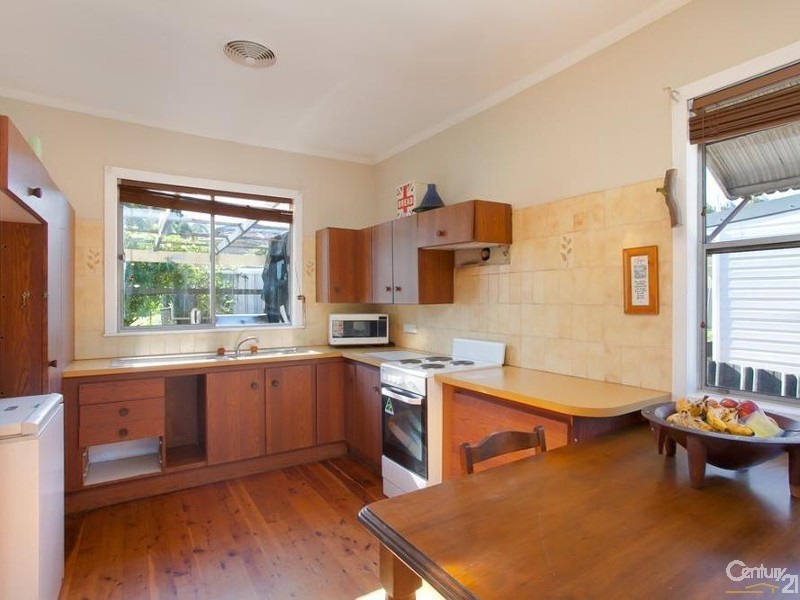 12 Tennent Road, Mount Hutton NSW 2290