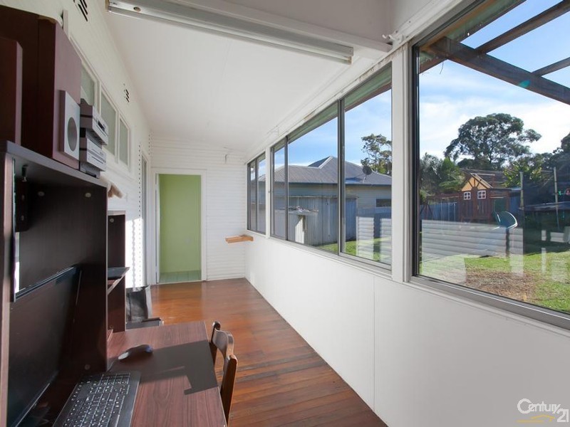 12 Tennent Road, Mount Hutton NSW 2290