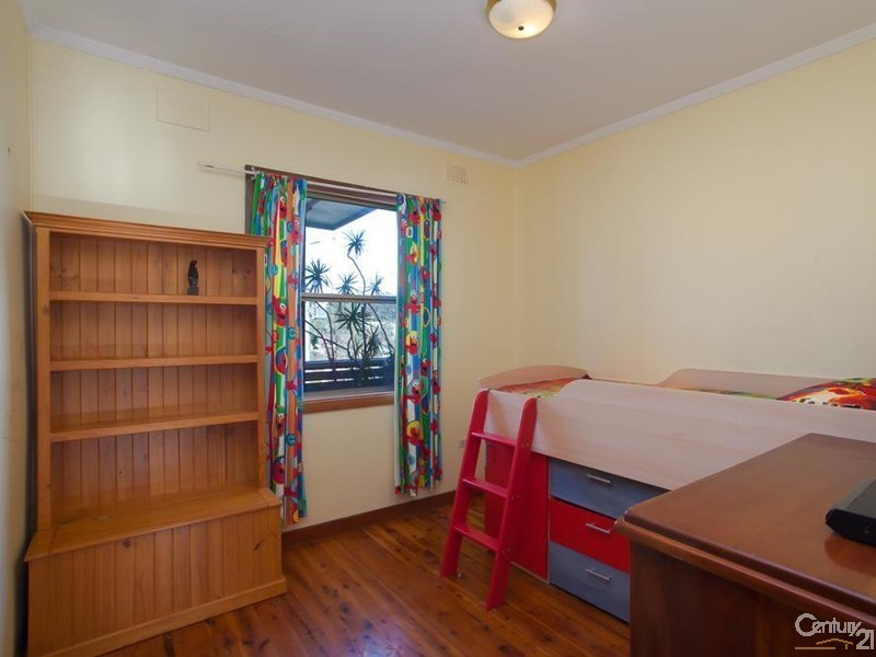 12 Tennent Road, Mount Hutton NSW 2290