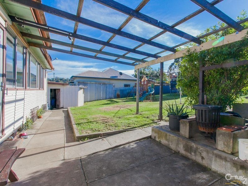 12 Tennent Road, Mount Hutton NSW 2290