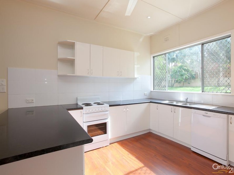 10 Tennent Road, Mount Hutton NSW 2290