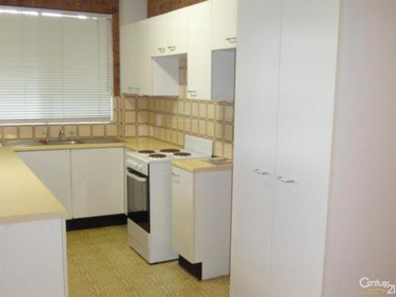 2/38 Dickinson Street, Charlestown NSW 2290