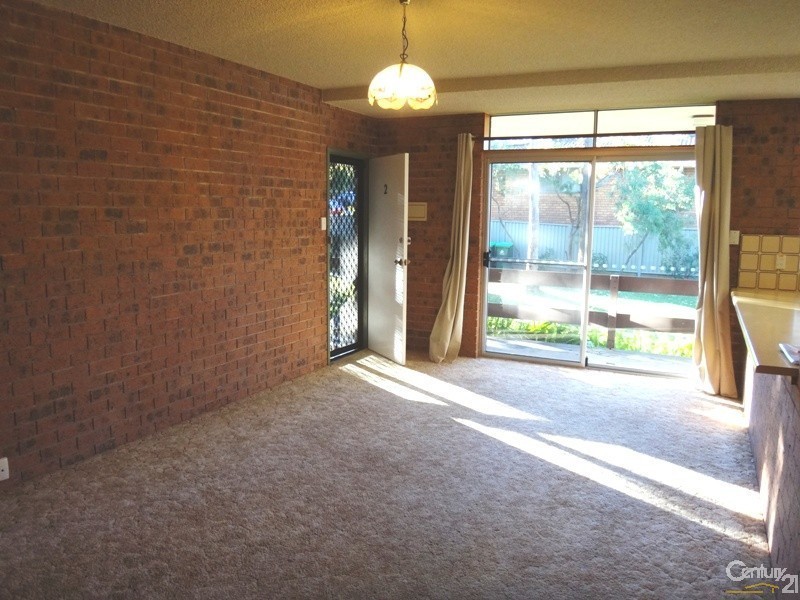 2/38 Dickinson Street, Charlestown NSW 2290