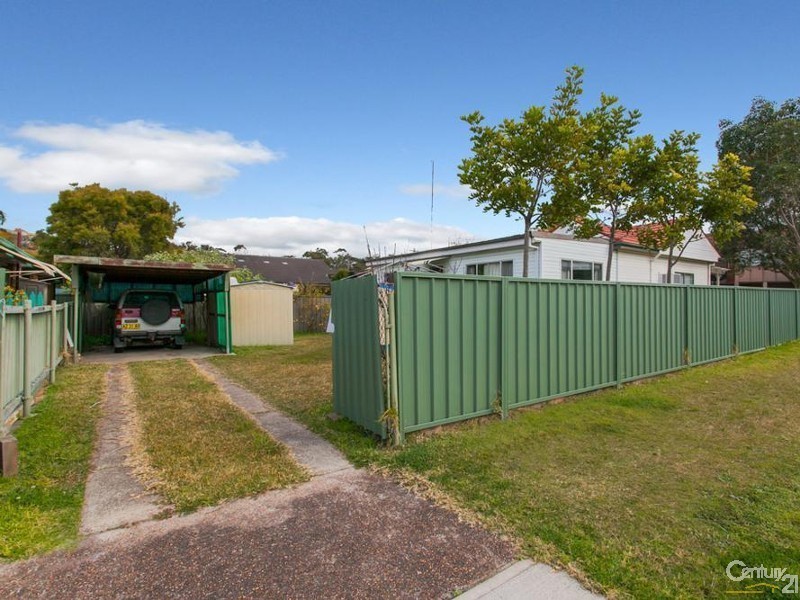 9 Howell Street, Kotara NSW 2289