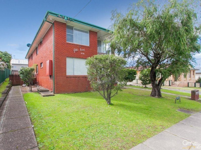 2/576 Glebe Road, Adamstown NSW 2289