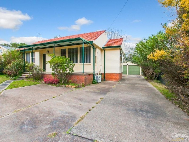 13 Dunkley Parade, Mount Hutton NSW 2290