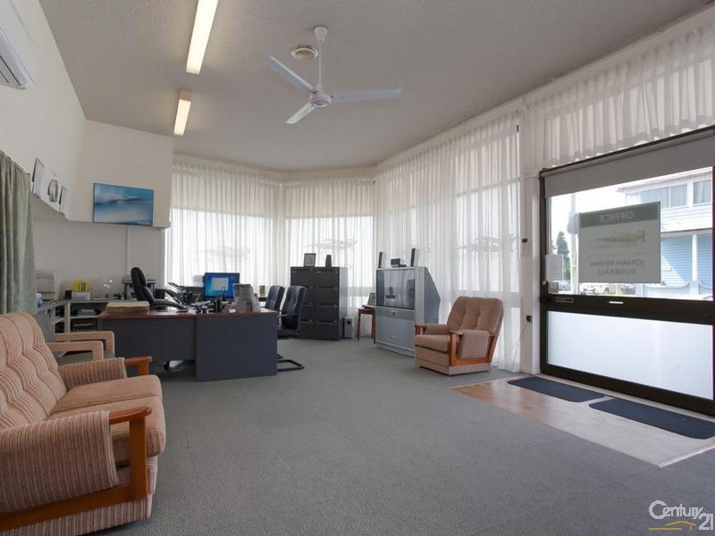 63 Mitchell Street, Stockton NSW 2295