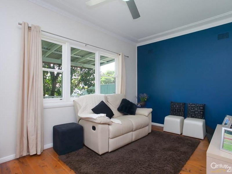 270 Warners Bay Road, Mount Hutton NSW 2290