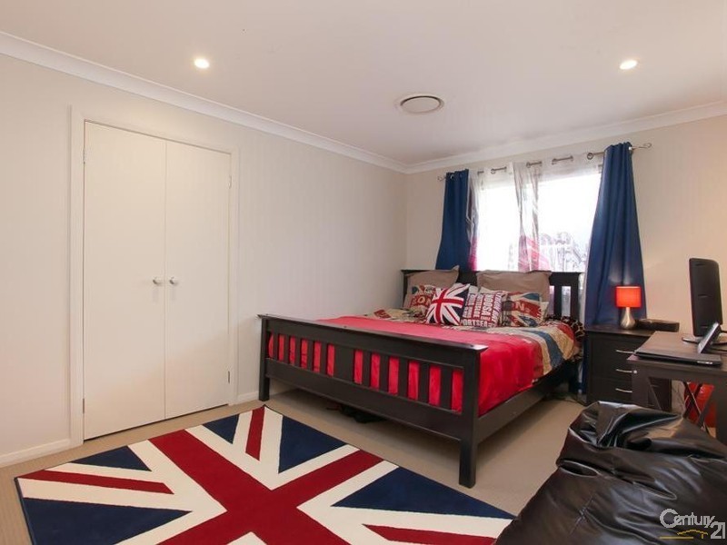 13 Rushland Drive, Fern Bay NSW 2295