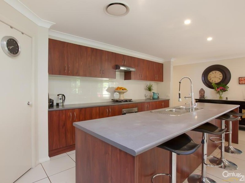 13 Rushland Drive, Fern Bay NSW 2295