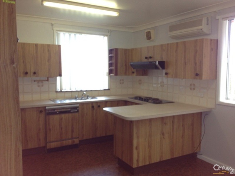 4/4 Clara Street, Belmont South NSW 2280