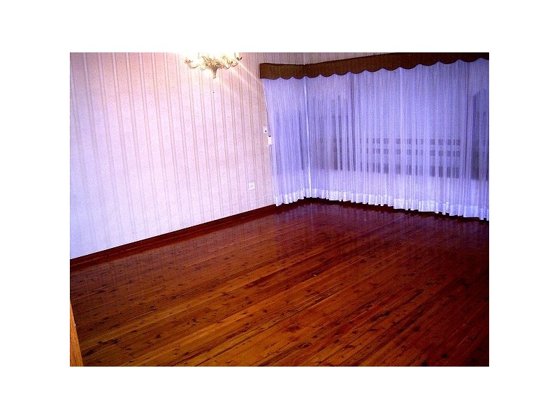 7 Larkhall Avenue, Earlwood NSW 2206