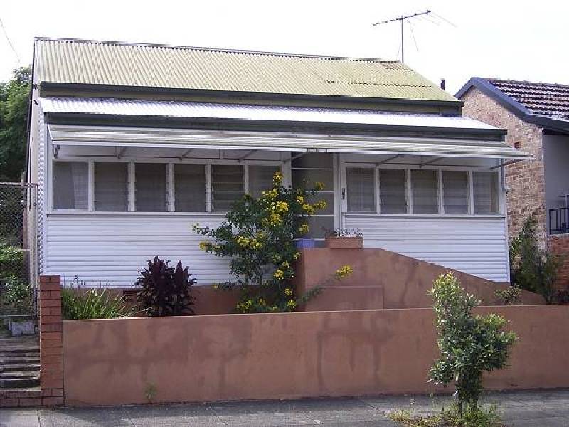37 ARTHUR STREET, Marrickville NSW 2204