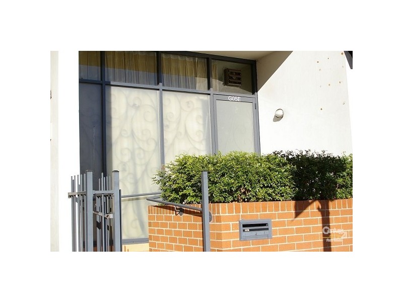 * Carillon Ave, Newtown NSW 2042