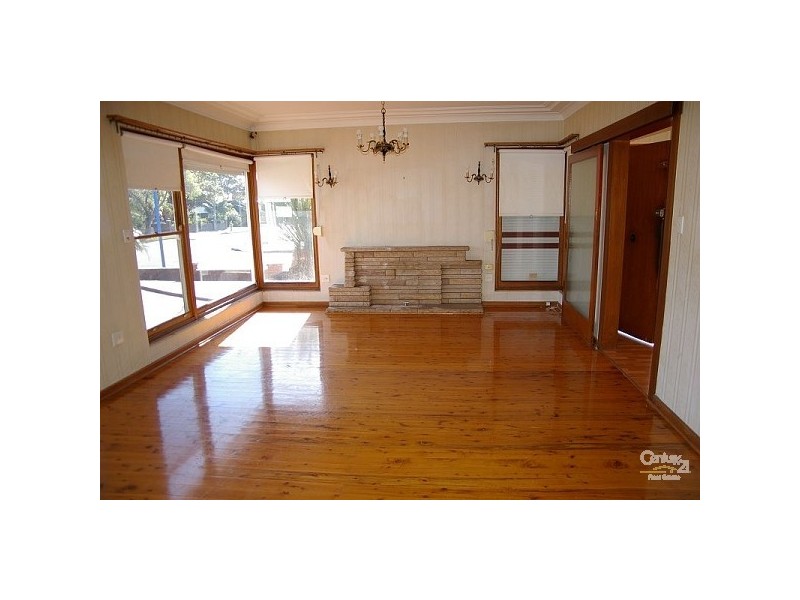 7 Larkhall Avenue, Earlwood NSW 2206