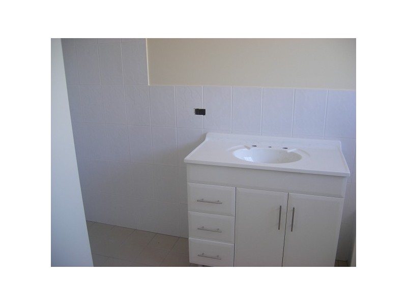 2/210 Bloomfield Street, Gunnedah NSW 2380