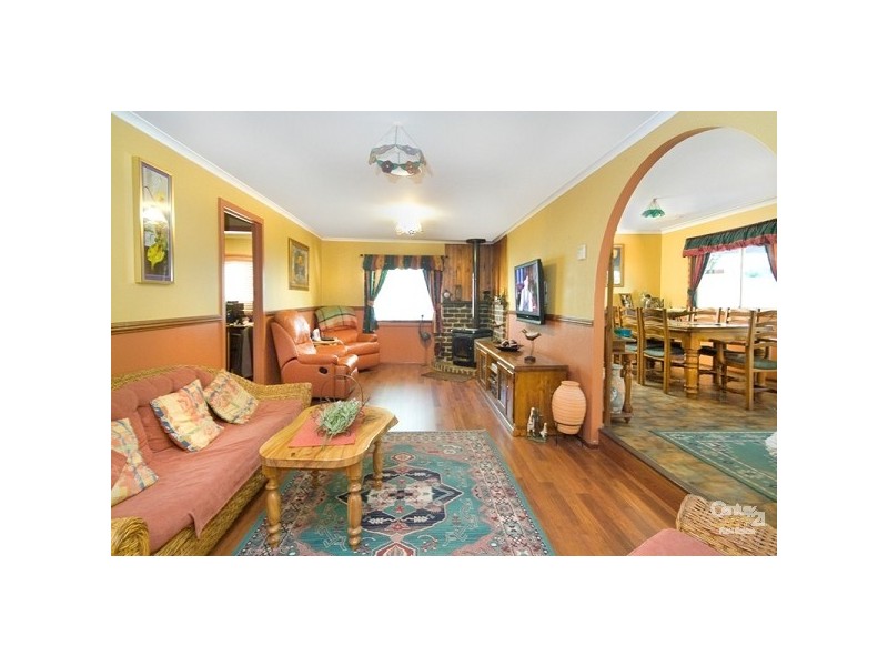 29 Bushrock Road, Ryhope NSW 2283