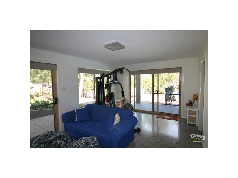 126 Clydebank Road, Buttaba NSW 2283