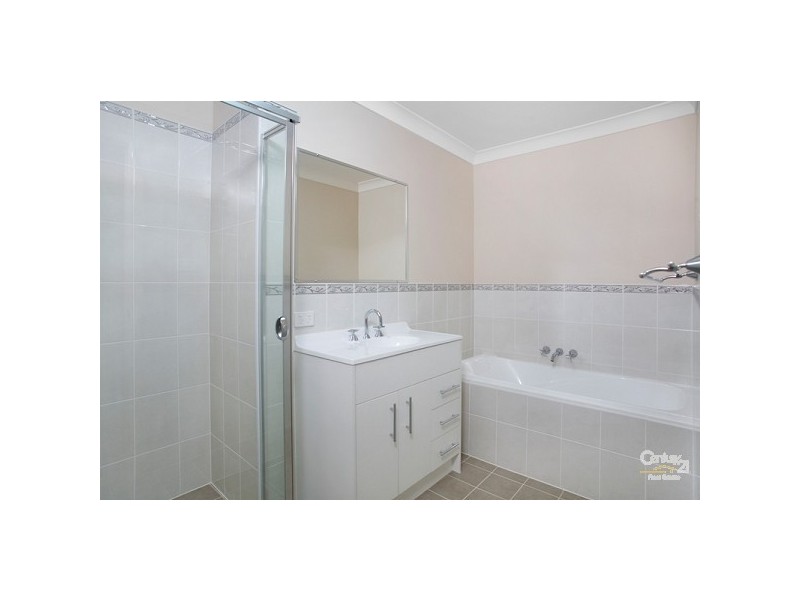 2/5 Pheasant Street, Toronto NSW 2283