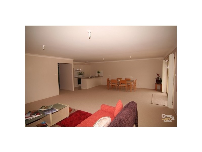 2/5 Pheasant Street, Toronto NSW 2283