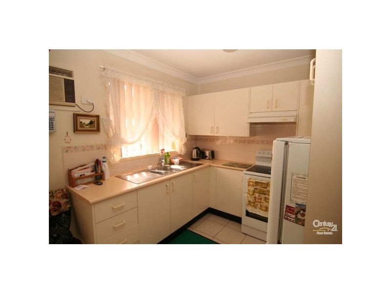 2/8 Sherwood, Arcadia Vale NSW 2283