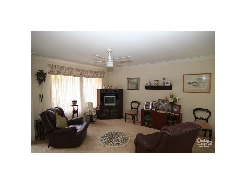 2/8 Sherwood, Arcadia Vale NSW 2283