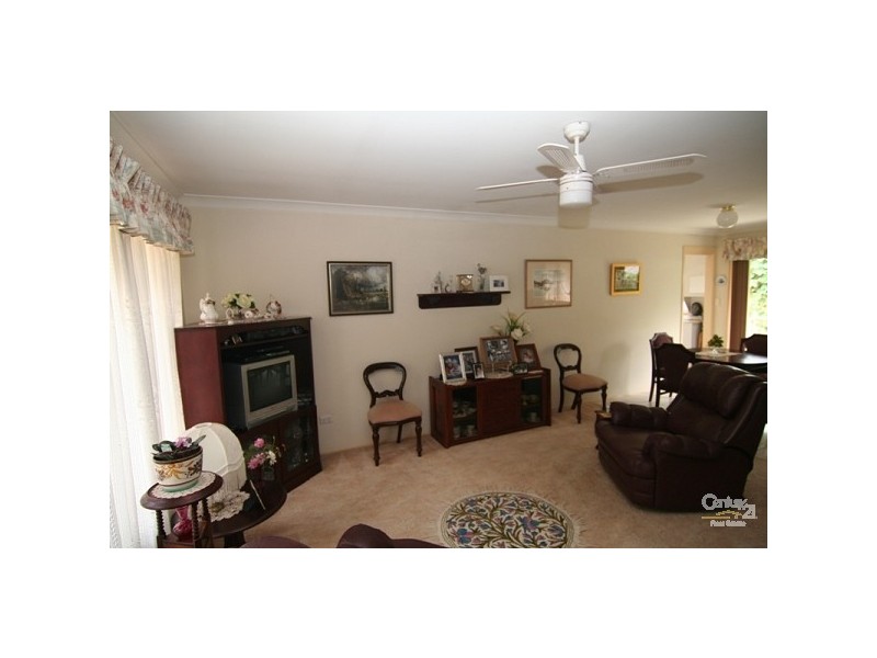 2/8 Sherwood, Arcadia Vale NSW 2283