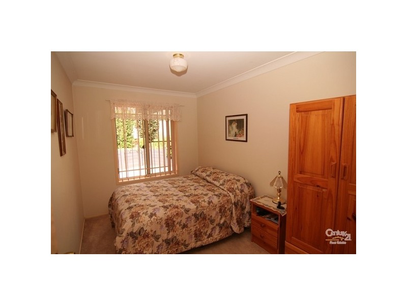 2/8 Sherwood, Arcadia Vale NSW 2283