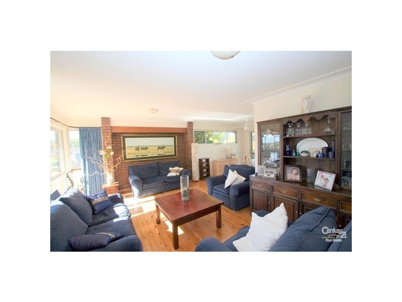 11 Hillcrest Avenue, Rathmines NSW 2283