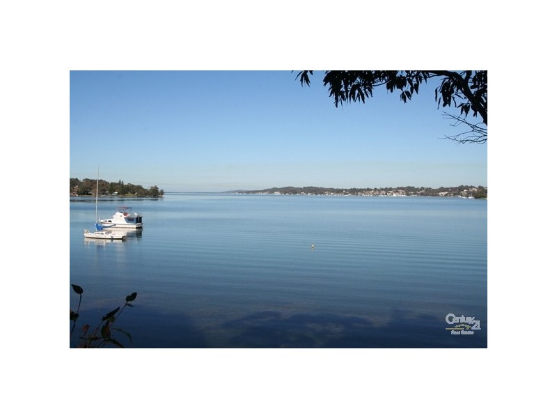 22 Blandford Street, Fennell Bay NSW 2283