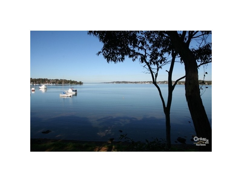 22 Blandford Street, Fennell Bay NSW 2283