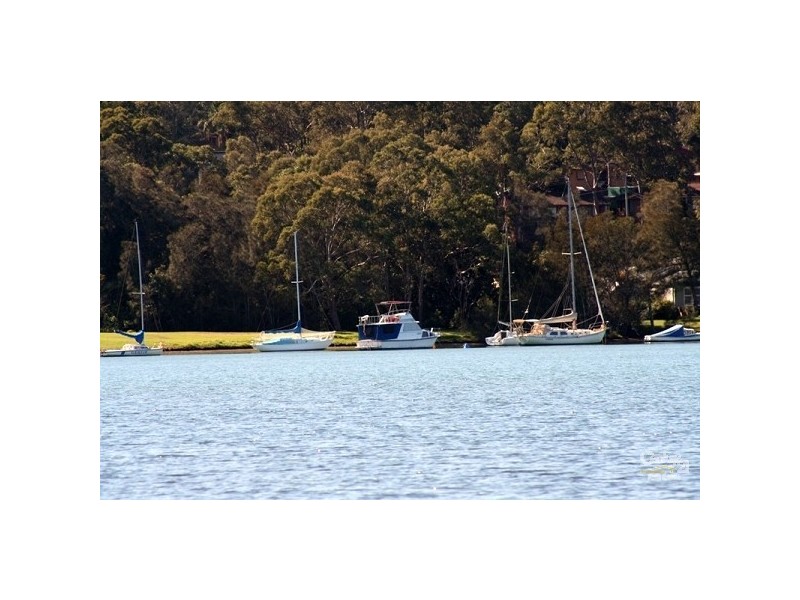22 Blandford Street, Fennell Bay NSW 2283