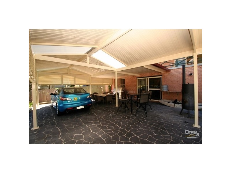 28 Somersham Avenue, Fishing Point NSW 2283