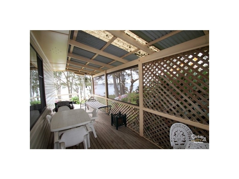 215 Watkins Road, Wangi Wangi NSW 2267