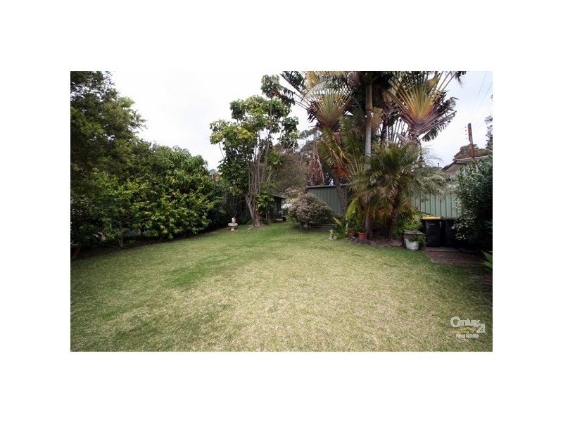 215 Watkins Road, Wangi Wangi NSW 2267