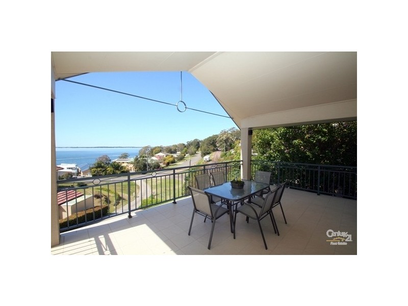 134 Fishing Point Road, Fishing Point NSW 2283
