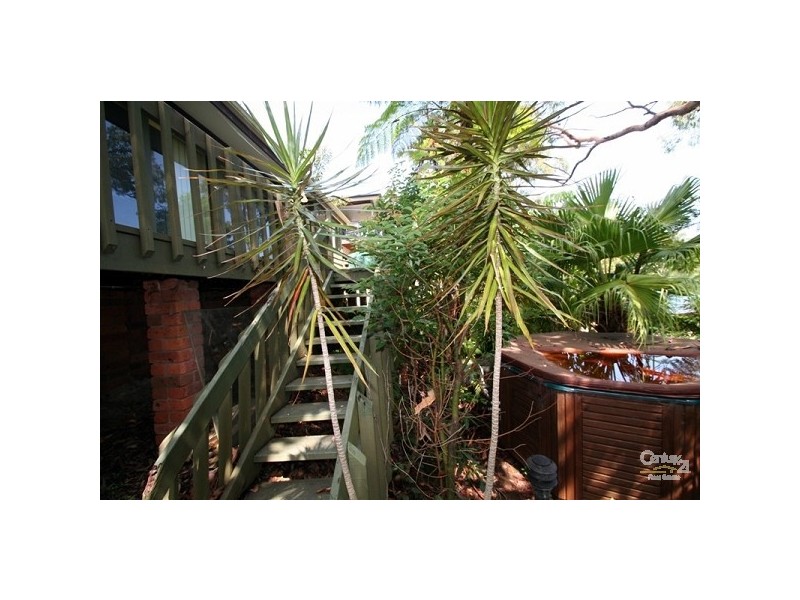 166 Fishing Point Road, Fishing Point NSW 2283