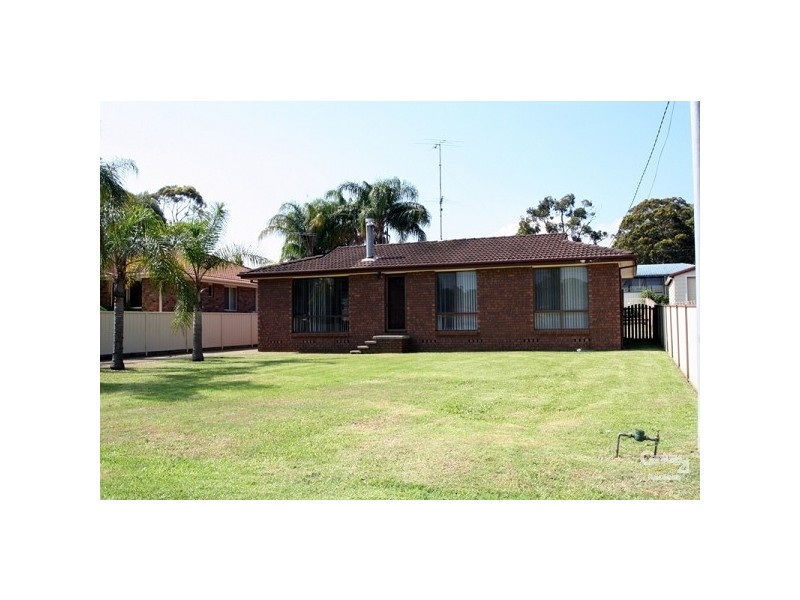 10 Knebworth Grove, Rathmines NSW 2283