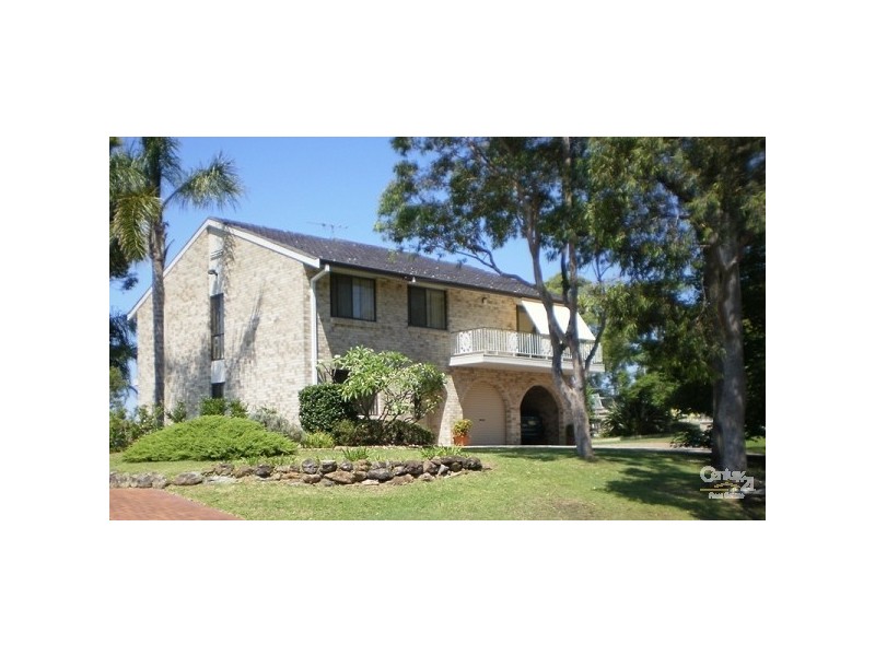 51 Sunlight Parade, Fishing Point NSW 2283