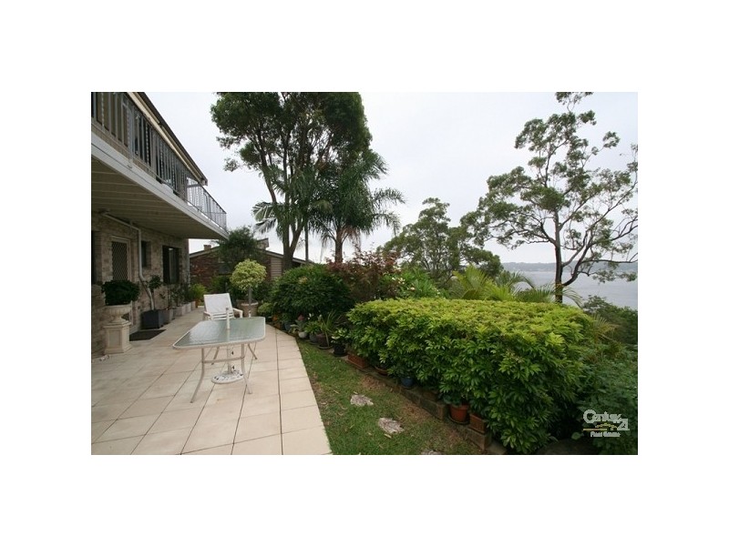 51 Sunlight Parade, Fishing Point NSW 2283