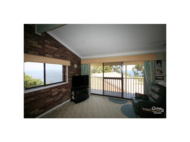 11 Darly Terrace, Wangi Wangi NSW 2267