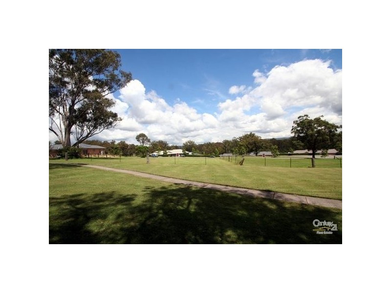 5 Scribbly Gum Crescent, Cooranbong NSW 2265