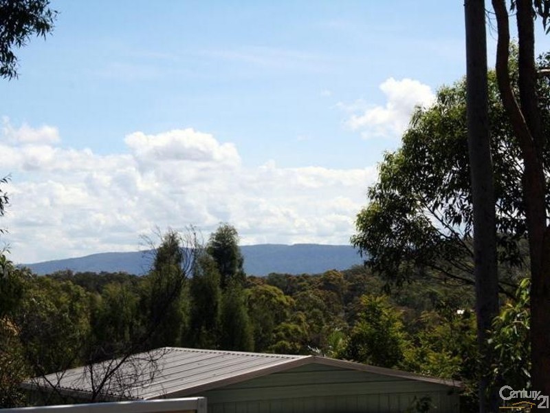 25 Courageous Close, Marmong Point NSW 2284