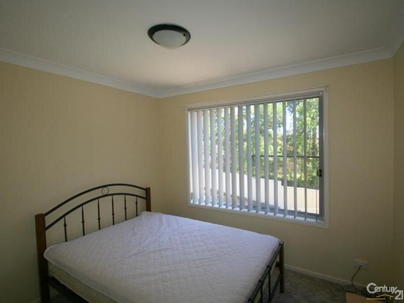 25 Courageous Close, Marmong Point NSW 2284