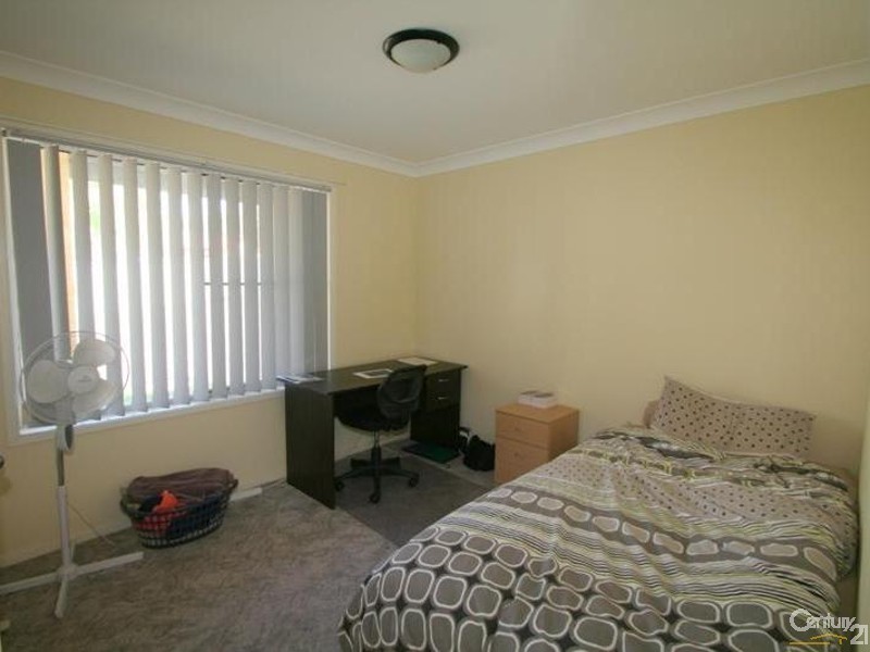 25 Courageous Close, Marmong Point NSW 2284