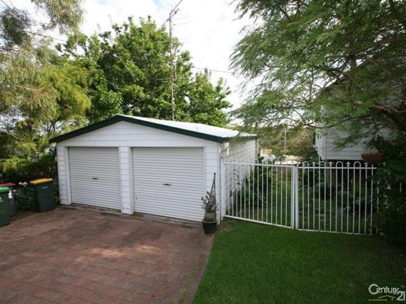 2 Newark Street, Buttaba NSW 2283